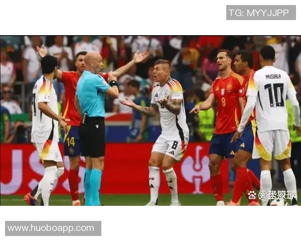 巴黎客战葡体裁判组确认英格兰裁判安东尼泰勒执法比赛全程 巴黎客战葡体裁判组确认英格兰裁判安东尼泰勒执法比赛全程